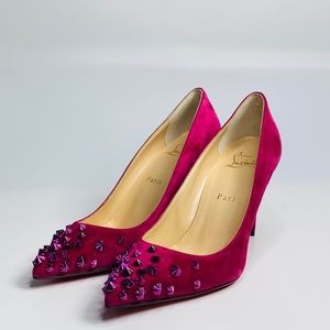 CHRISTIAN Louboutin Spiky shell Pump ✅ negotiable